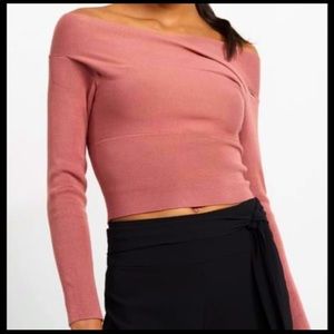 Off the shoulder cropped top in blush pink